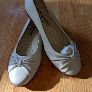 Walking Cradles Baker flats (Bone) size 8.5 W